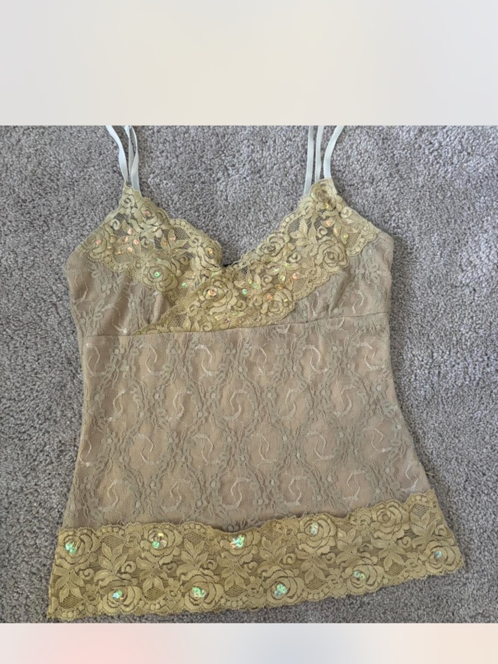 Lace Trim Spaghetti Strap Cami Tank Top in Gold
